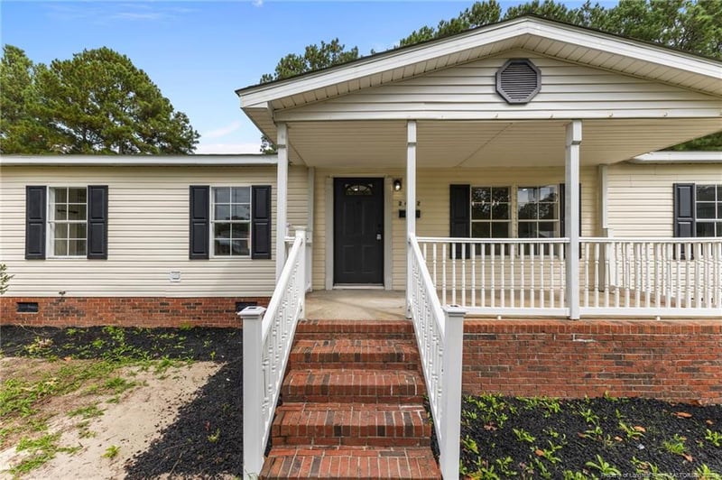 2412 Esther Ln, Fayetteville, NC 28312
