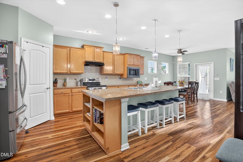 2412 Fiddich Ln, Fuquay Varina, NC 27526