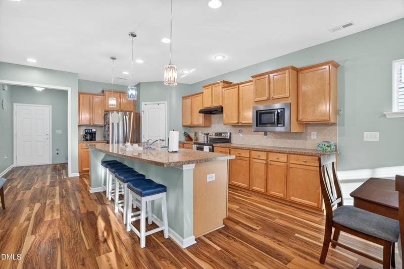 2412 Fiddich Ln, Fuquay Varina, NC 27526