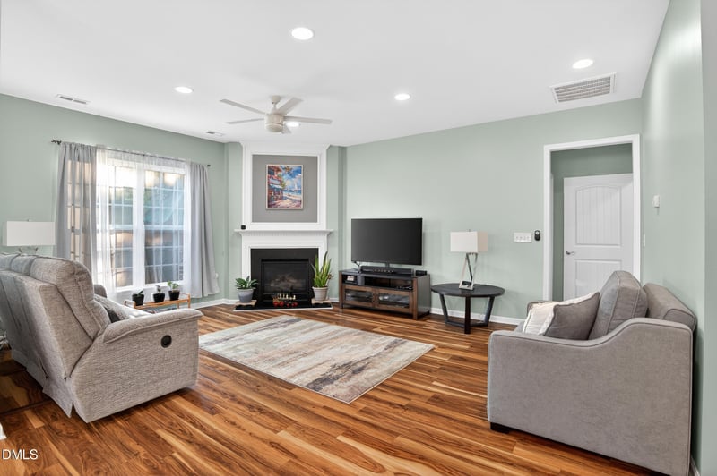 2412 Fiddich Ln, Fuquay Varina, NC 27526