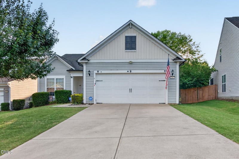 2412 Fiddich Ln, Fuquay Varina, NC 27526
