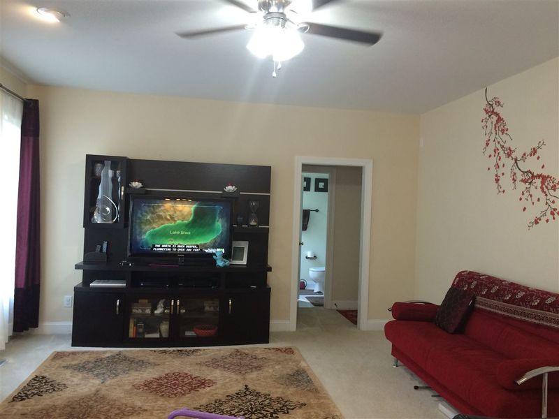 2412 Horizon Hike Ct, Raleigh, NC 27603