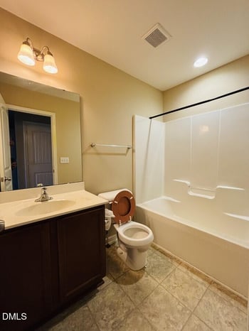 2412 Savior St, Raleigh, NC 27610