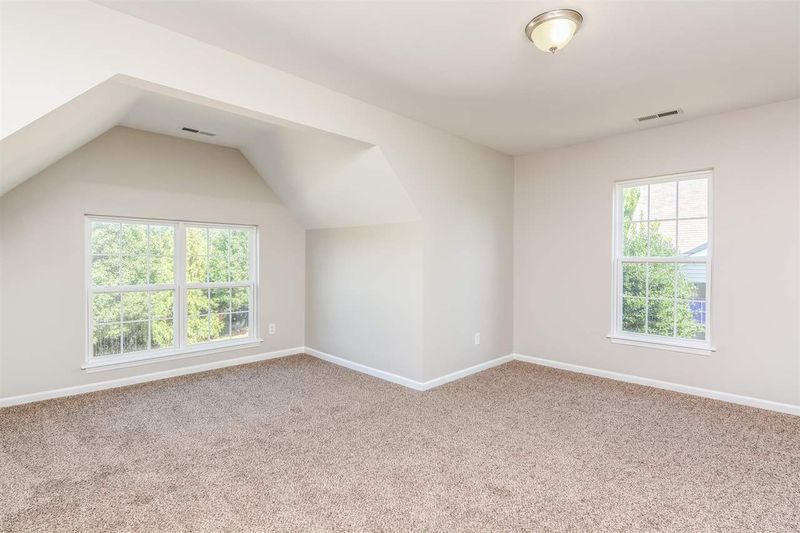 2412 Stately Oaks Dr, Raleigh, NC 27614