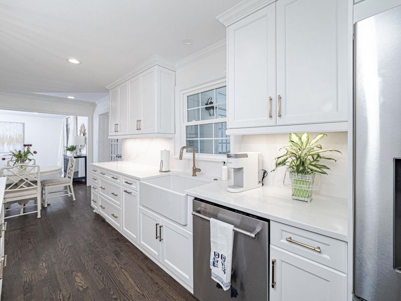 2412 Tyson St, Raleigh, NC 27612