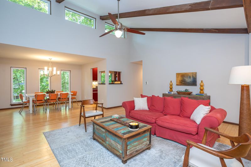 2412 Wentworth St, Raleigh, NC 27612
