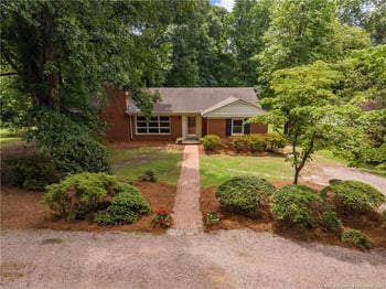 2413 Carbonton Rd, Sanford, NC 27330