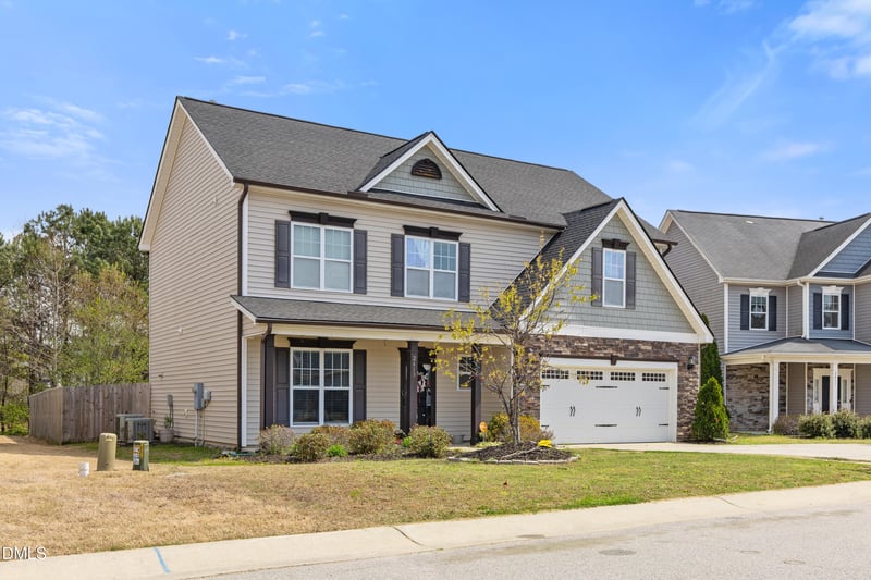 2413 Cattail Pond Dr, Zebulon, NC 27597