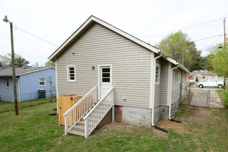 2413 Chapin St, Durham, NC 27707