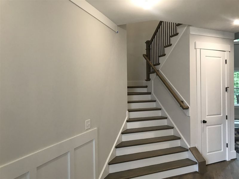 2413 Goudy Dr, Raleigh, NC 27615