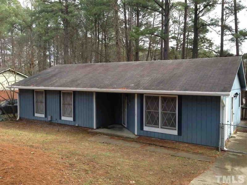 2413 Keith Dr, Raleigh, NC 27610