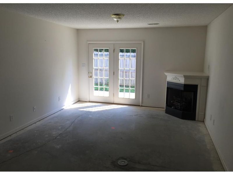 2413 Moran St, Burlington, NC 27215