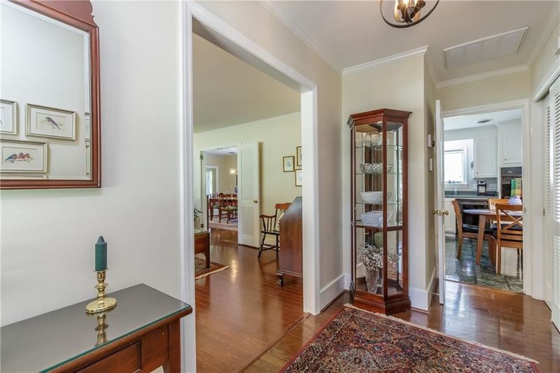 2413 Saddle Club Rd, Burlington, NC 27215