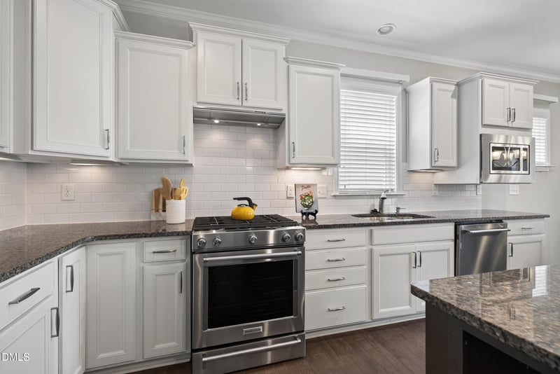 2414 Bloomsbury Manor Dr, Durham, NC 27703