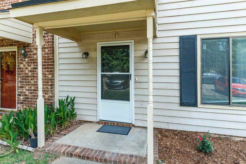 2414 Stadium Dr #D, Durham, NC 27704