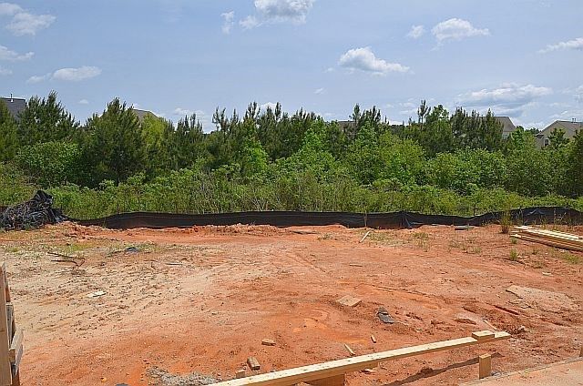 2415 Cattail Pond Dr, Zebulon, NC 27597