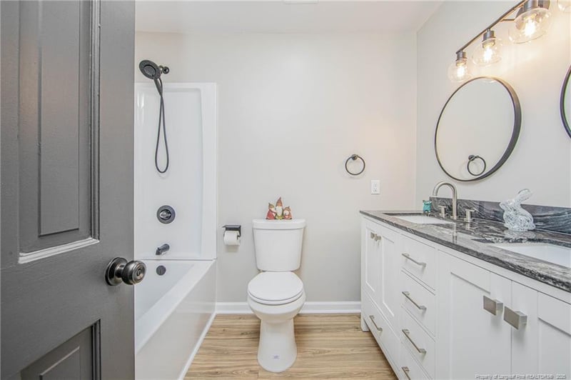2415 Colgate Dr, Fayetteville, NC 28304