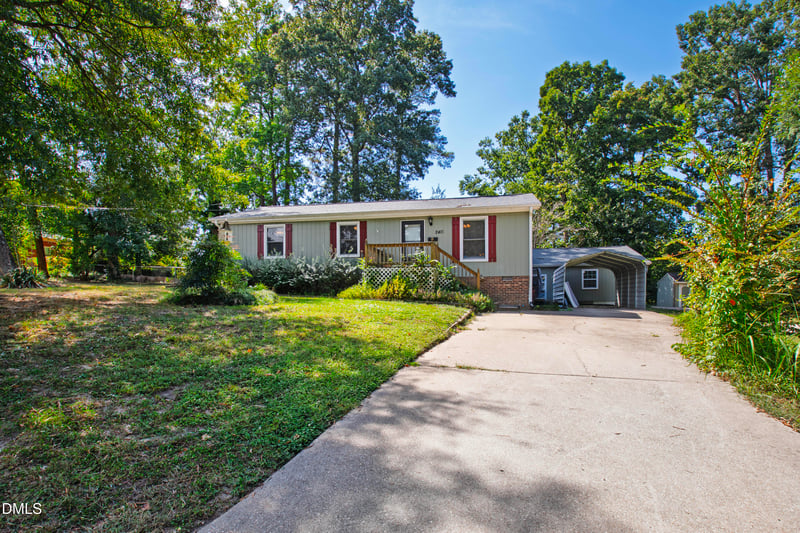 2415 Dorety Pl, Raleigh, NC 27604