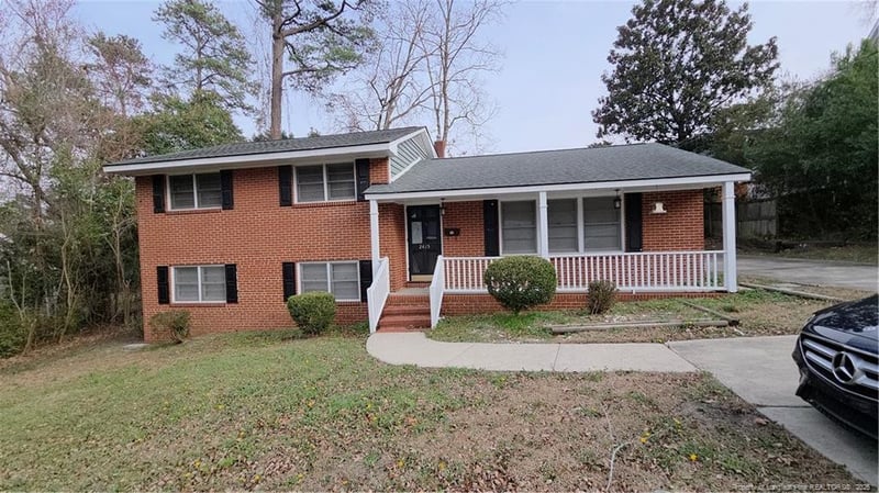 2415 Raeford Rd, Fayetteville, NC 28305