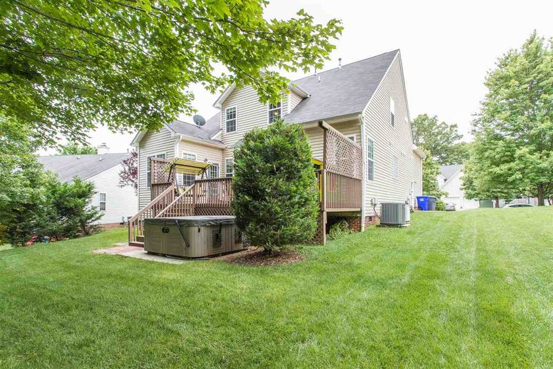 2415 Summit Dr, Hillsborough, NC 27278