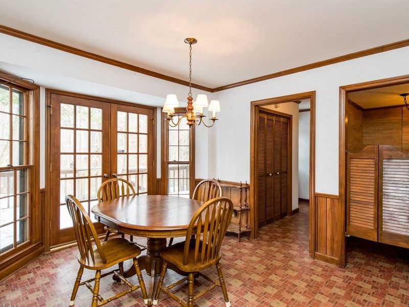2416 Beechview Ct, Raleigh, NC 27615