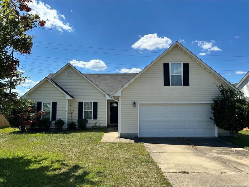2416 Camp Lejeuene Ct, Hope Mills, NC 28348