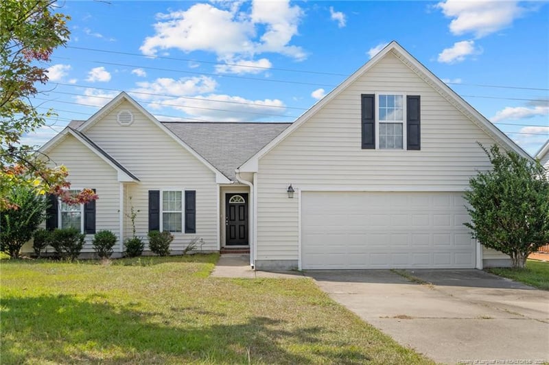 2416 Camp Lejeuene Ct, Hope Mills, NC 28348