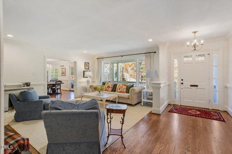 2416 Lake Dr, Raleigh, NC 27609