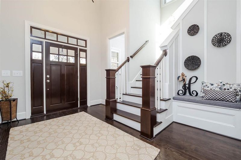 2416 Sterling Crest Dr, Wake Forest, NC 27587