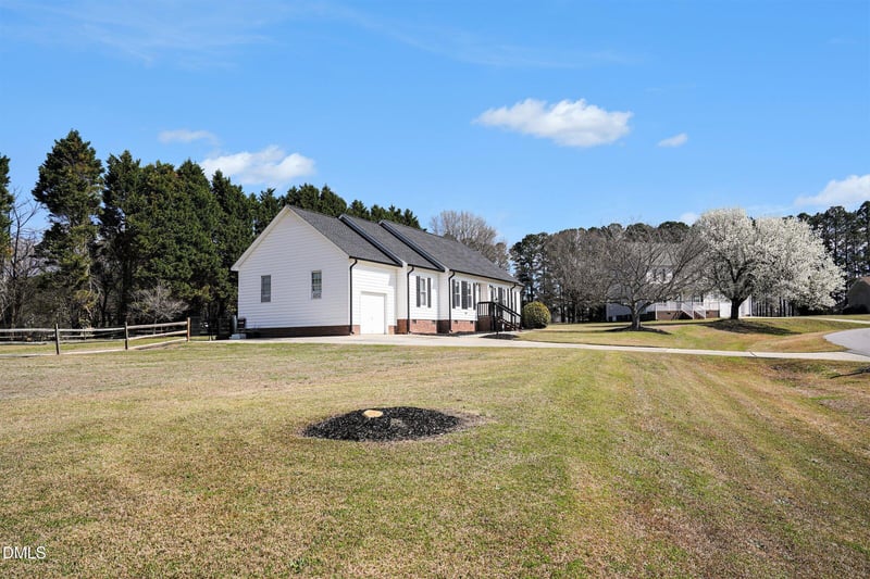 2416 Whitset Pl, Willow Springs, NC 27592