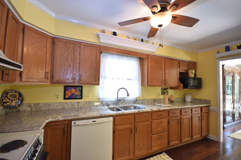 2416 Wimbledon Cir, Burlington, NC 27215