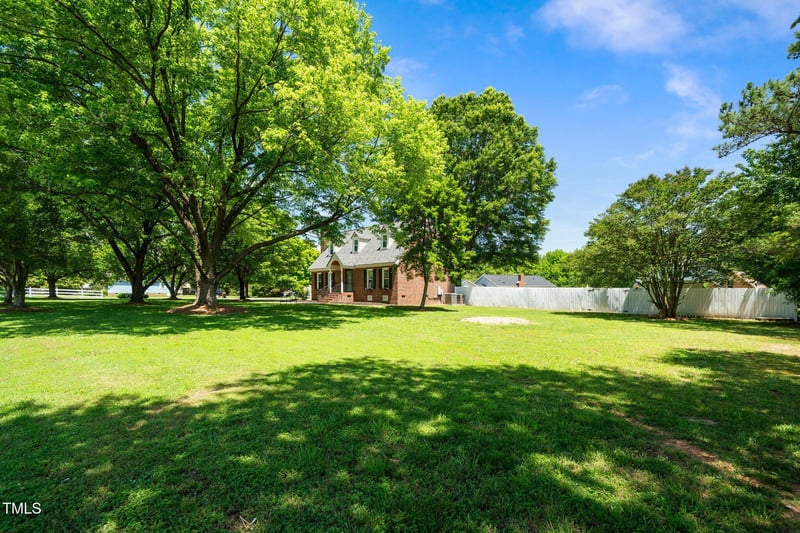 2417 Ridgeford Ct, Fuquay Varina, NC 27526