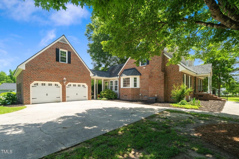 2417 Ridgeford Ct, Fuquay Varina, NC 27526