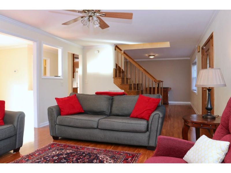 2418 Edgewood Ave, Burlington, NC 27215