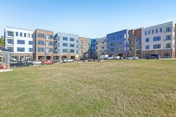2418 Gathering Square Ct, Fuquay Varina, NC 27526