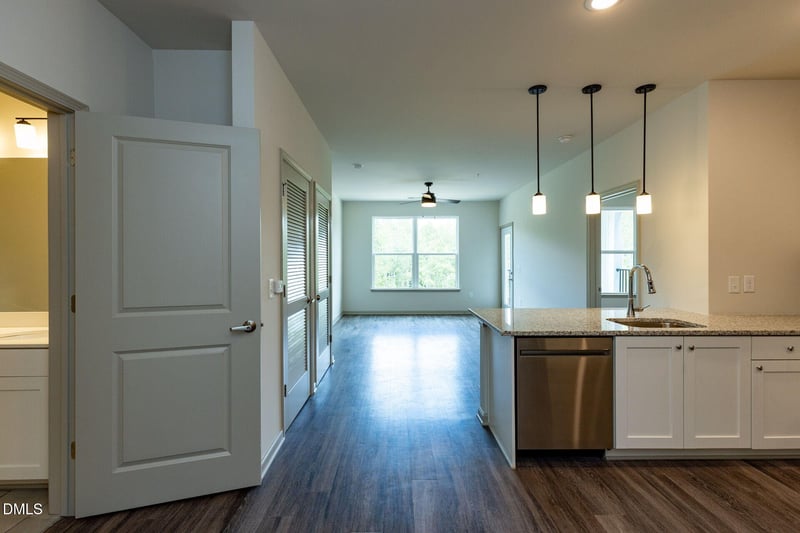 2418 Gathering Square Ct, Fuquay Varina, NC 27526