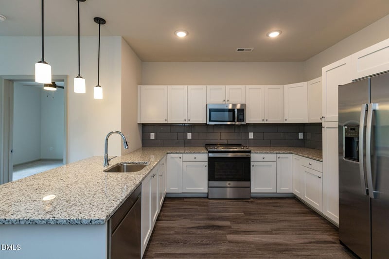 2418 Gathering Square Ct, Fuquay Varina, NC 27526