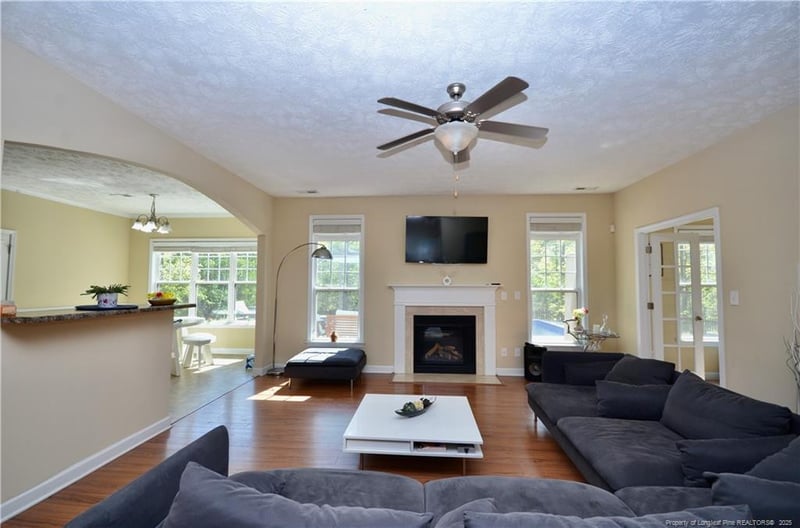 2418 Market Hill Dr, Fayetteville, NC 28306