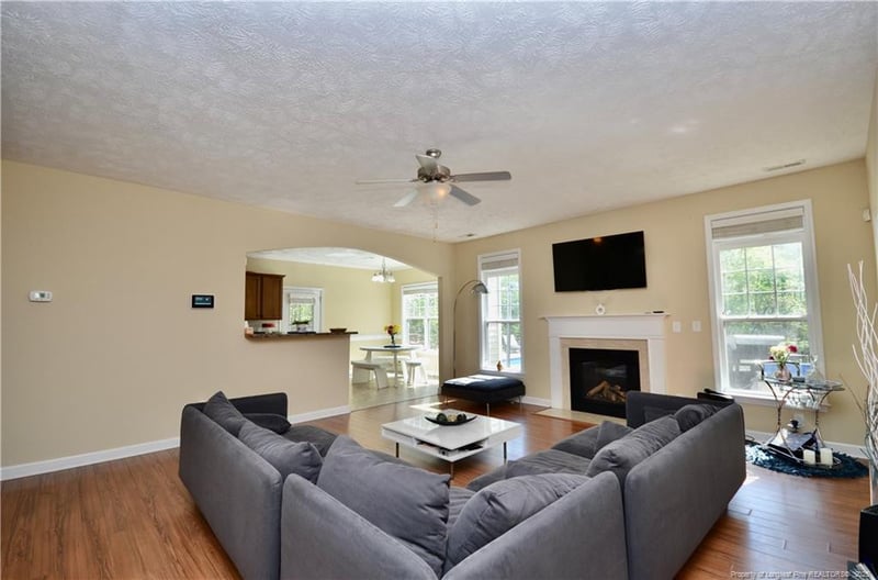 2418 Market Hill Dr, Fayetteville, NC 28306