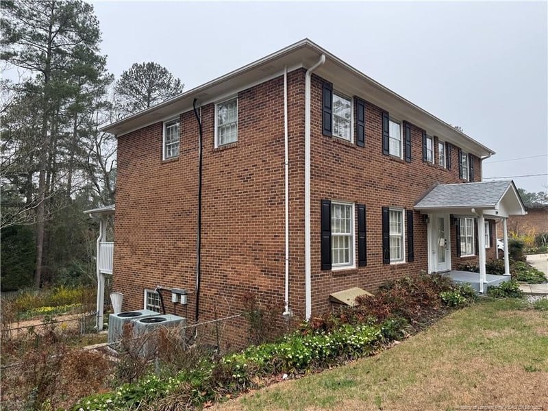 2419 Morganton Rd, Fayetteville, NC 28303