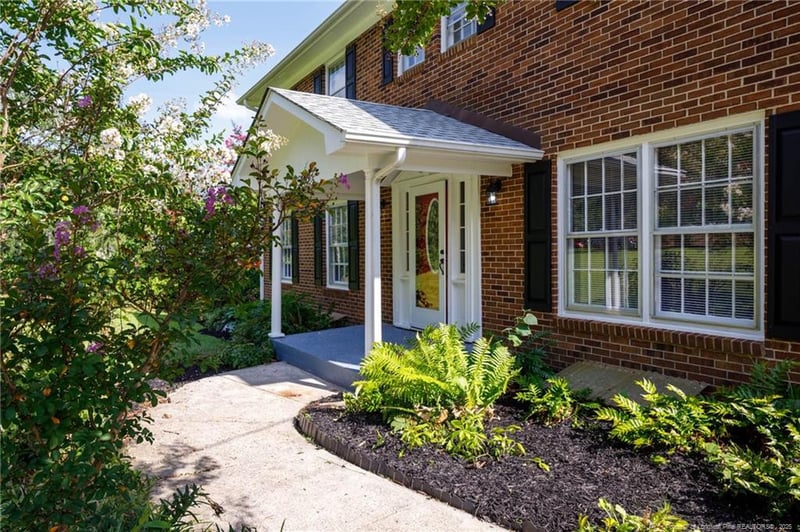 2419 Morganton Rd, Fayetteville, NC 28303