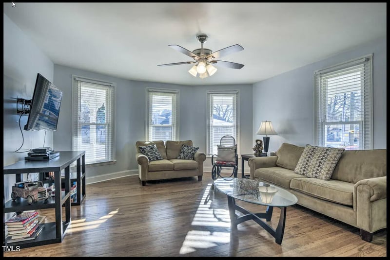 242 Academy St, Wendell, NC 27591