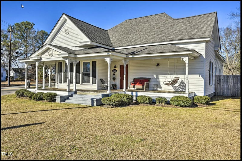 242 Academy St, Wendell, NC 27591