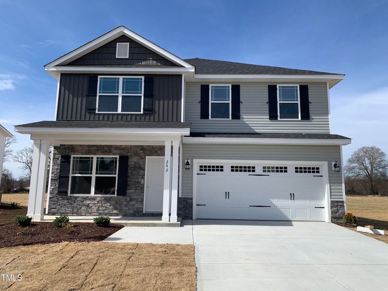 242 S Cousins Ct, Smithfield, NC 27577
