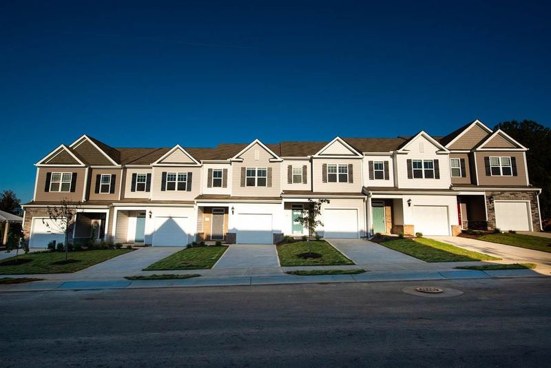 242 Enterprise Dr #27, Clayton, NC 27520