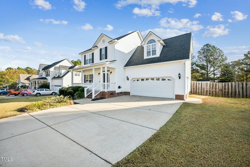 242 Great Oak Dr, Garner, NC 27529