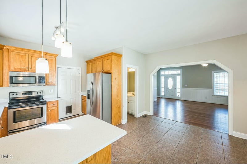 242 Great Oak Dr, Garner, NC 27529