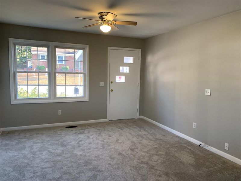 242 Hardee St, Clayton, NC 27520