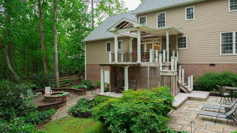 242 Knollwood Dr, Chapel Hill, NC 27514