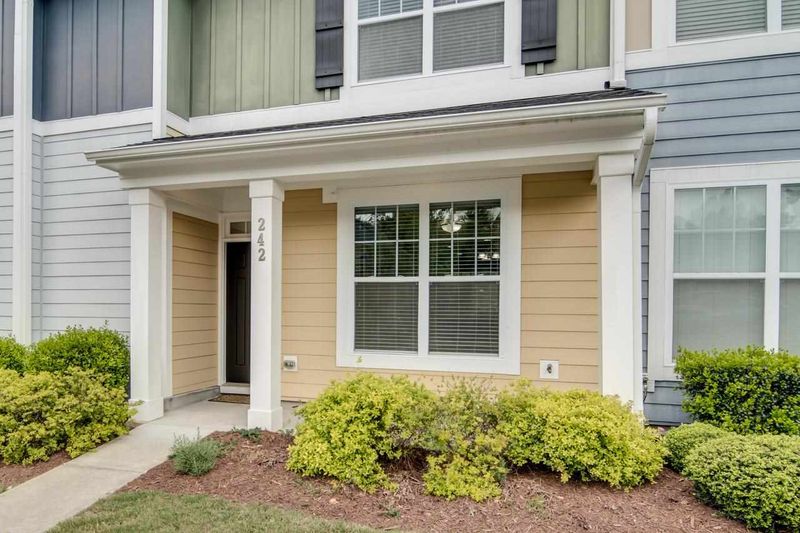 242 Lexes Trl, Chapel Hill, NC 27516